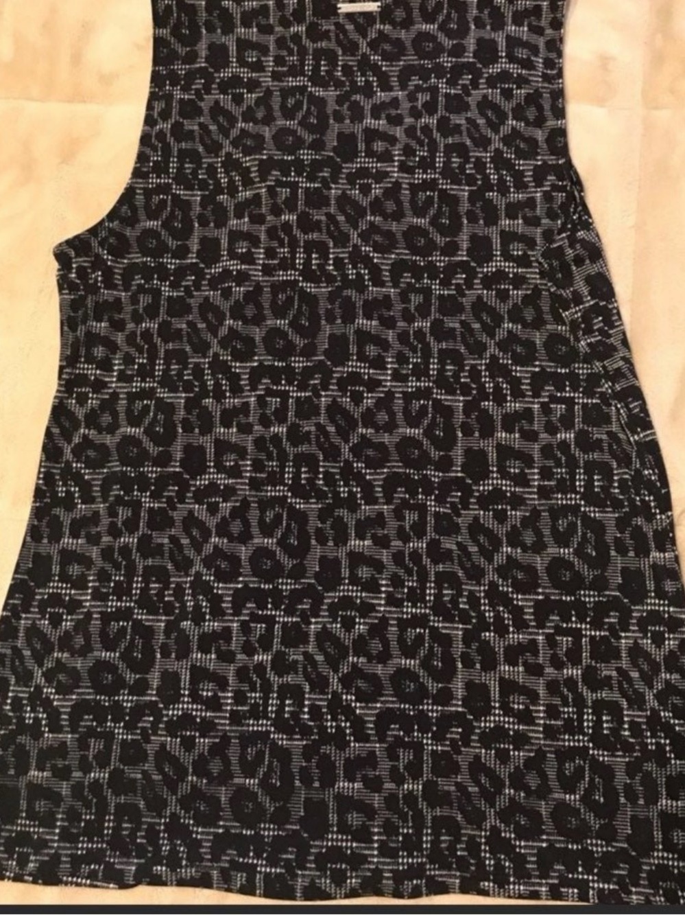 Michael Kors Black & Gray Lace-Up Animal-Print Tank Women’s M - Picture 4 of 6